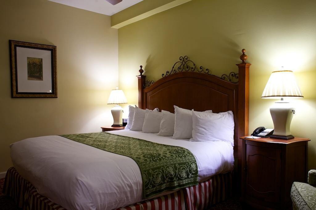 Club Wyndham La Belle Maison Nova Orleães Quarto foto